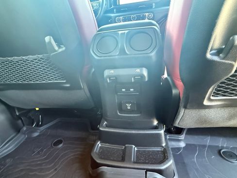 Used 2024 Jeep Wrangler Unlimited Rubicon 392 image 27