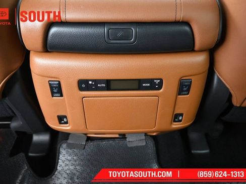 Used 2024 INFINITI QX80 Sensory AWD/4WD image 30