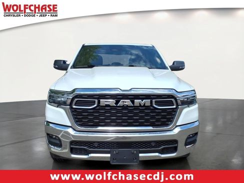 Used 2025 RAM 1500 Big Horn AWD/4WD image 8