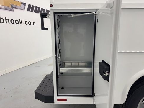 New 2025 Chevrolet Express 3500 Work Van w/ Power Convenience Package image 30