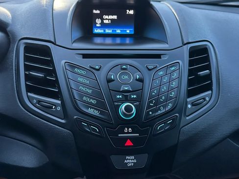 Used 2018 Ford Fiesta SE FWD image 26