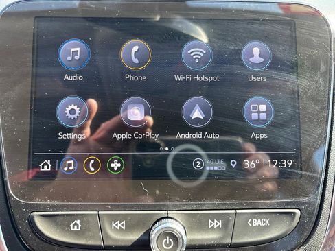 Used 2022 Chevrolet Equinox Premier image 16