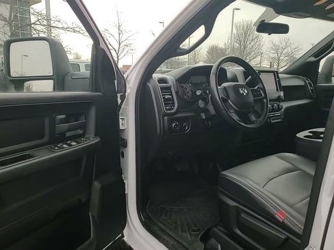 Used 2024 RAM 3500 Tradesman image 22