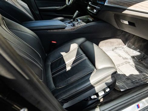 Used 2018 BMW 530i xDrive AWD/4WD image 13