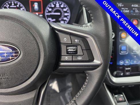 Used 2022 Subaru Outback Premium image 20
