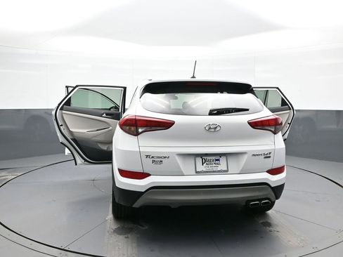 Used 2017 Hyundai Tucson Sport image 47