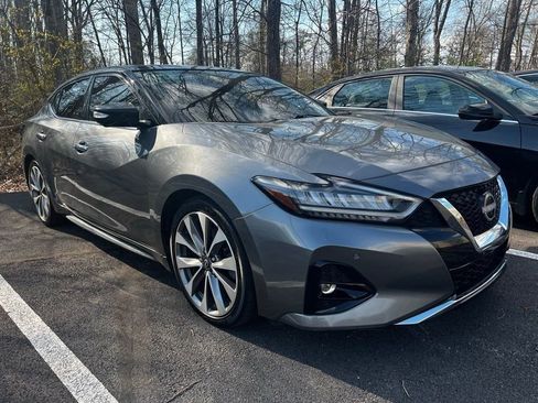 Used 2023 Nissan Maxima Platinum w/ Sport Mat Group FWD image 3