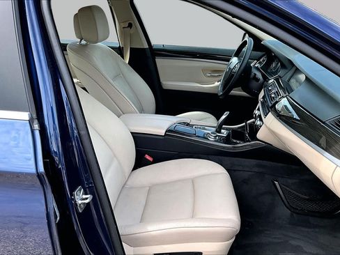 Used 2011 BMW 528i Sedan RWD image 7