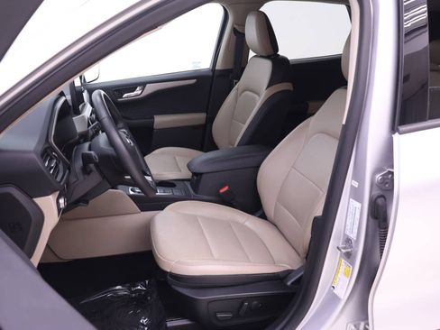 Used 2020 Ford Escape SEL FWD image 4