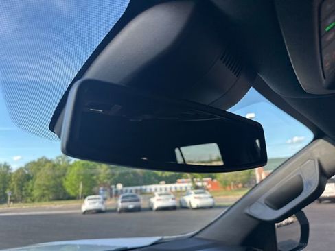 Used 2023 GMC Yukon SLT image 37