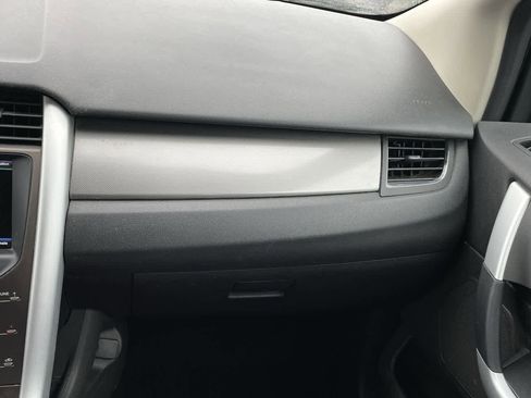 Used 2013 Ford Edge SEL image 16