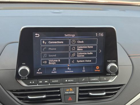 Used 2022 Nissan Altima 2.5 SR FWD image 7