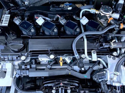 Certified 2025 Toyota Corolla LE image 31