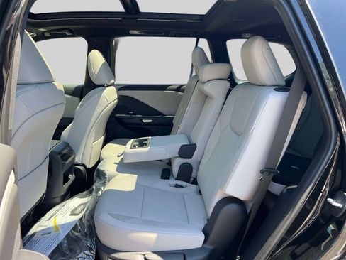 New 2026 Lexus TX 350 AWD image 12