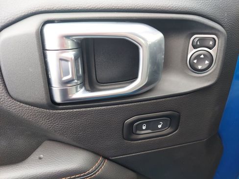 Used 2021 Jeep Gladiator Mojave image 13