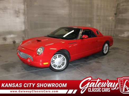 Used 2002 Ford Thunderbird image 1