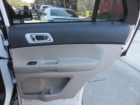 Used 2015 Ford Explorer Limited w/ Equipment Group 302A image 32