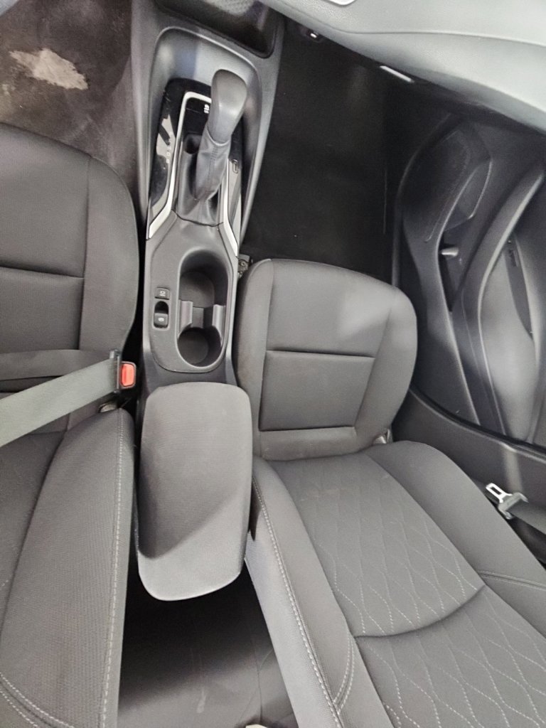 Used 2024 Toyota Corolla LE FWD image 31