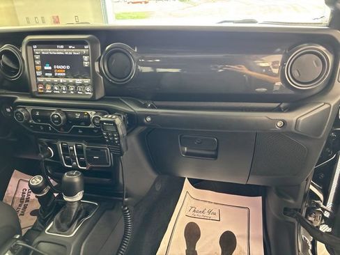 Used 2022 Jeep Gladiator Sport AWD/4WD image 30