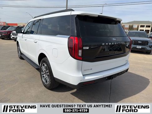 Used 2025 Ford Expedition Max Active AWD/4WD image 8