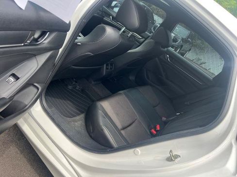 Used 2020 Honda Accord Sport image 9