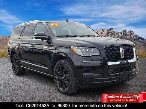 Used 2024 Lincoln Navigator Reserve image 1