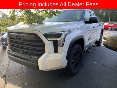 Used 2022 Toyota Tundra SR5 w/ SR5 Convenience Package
