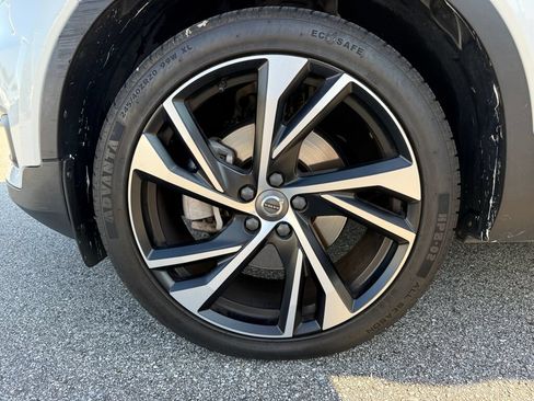 Used 2020 Volvo XC40 T5 R-Design AWD/4WD image 35