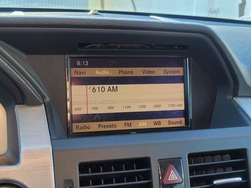 Used 2010 Mercedes-Benz GLK 350 4MATIC image 22