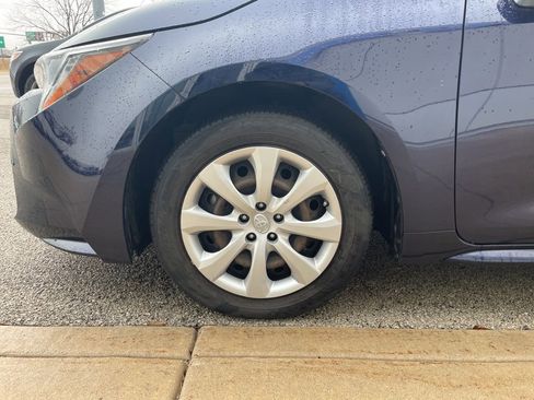 Used 2020 Toyota Corolla LE image 15