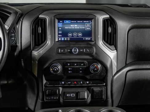 Used 2021 Chevrolet Silverado 2500 Custom w/ Custom Value Package AWD/4WD image 22