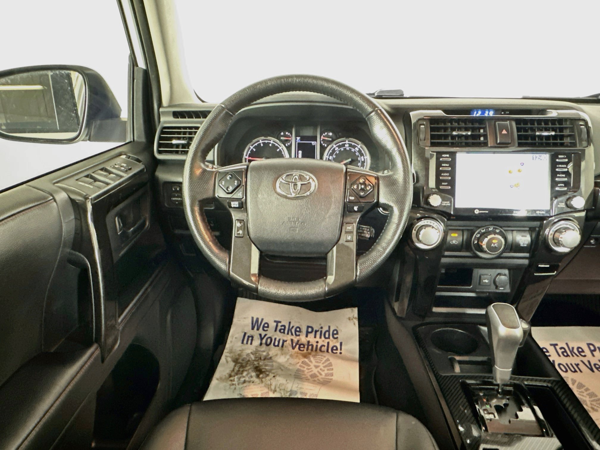 Used 2023 Toyota 4Runner TRD Off-Road Premium w/ Moonroof Package AWD/4WD image 22