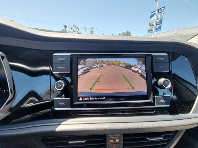 Used 2024 Volkswagen Jetta SE FWD image 14