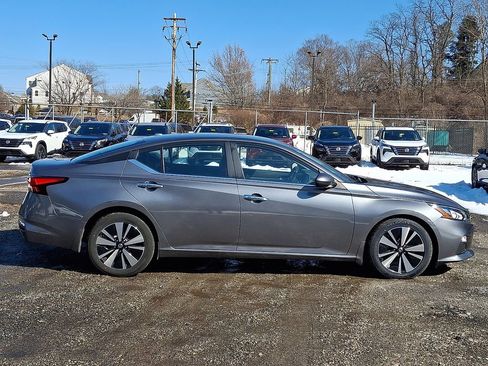 Used 2022 Nissan Altima 2.5 SV image 7