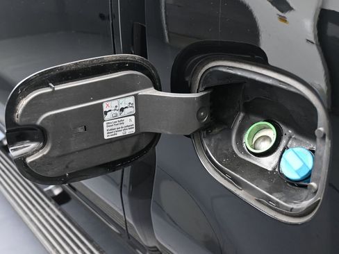 Used 2024 Chevrolet Silverado 1500 LT Trail Boss w/ Convenience Package II image 39