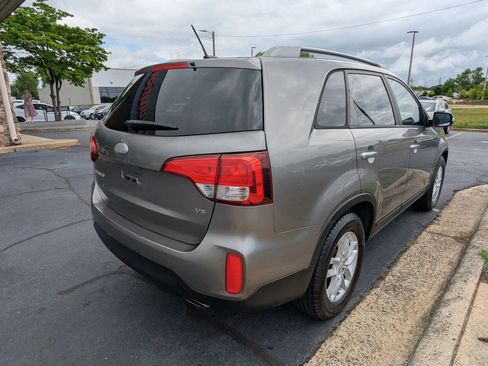 Used 2015 Kia Sorento LX FWD image 7