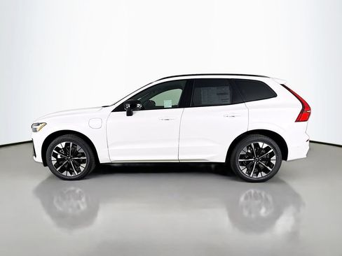New 2026 Volvo XC60 T8 Plus w/ Protection Package Premier AWD/4WD image 4