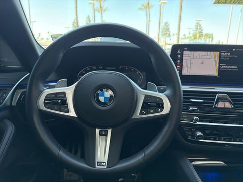 Used 2023 BMW M550i xDrive w/ Parking Assistance Package image 19