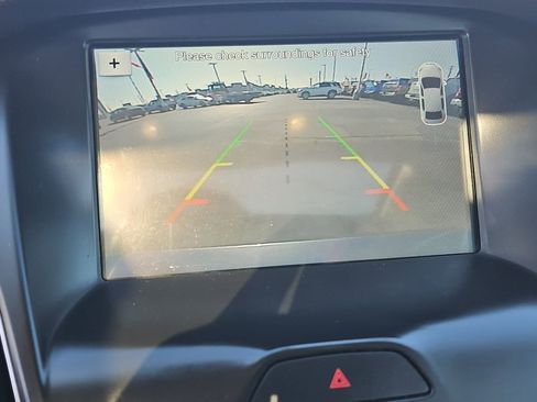 Used 2017 Ford Focus SEL image 17