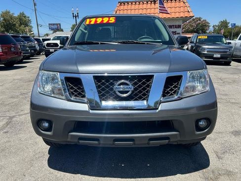 Used 2019 Nissan Frontier SV w/ Value Truck Package AWD/4WD image 2