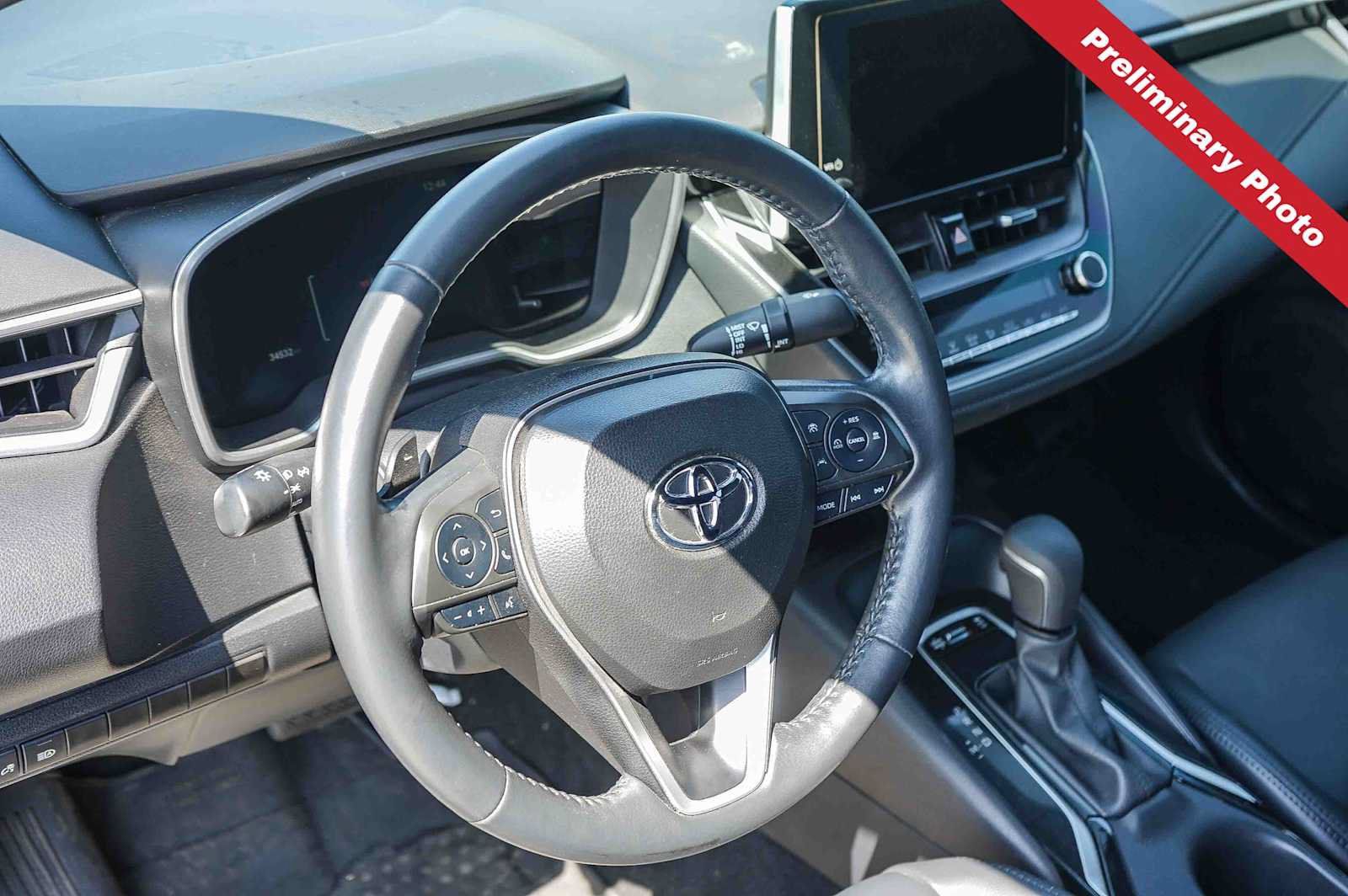 Used 2023 Toyota Corolla XSE FWD image 13
