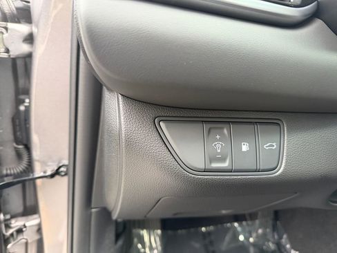 Used 2026 Genesis G70 2.5T image 19