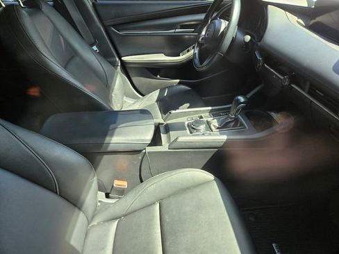 Used 2022 MAZDA MAZDA3 s image 3
