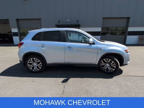 Used 2017 Mitsubishi Outlander Sport SE AWD/4WD image 6