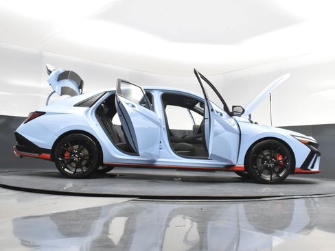 New 2025 Hyundai Elantra N image 21