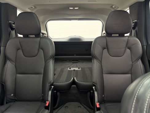 Certified 2024 Volvo XC90 B6 Ultimate w/ Protection Package Premier image 27