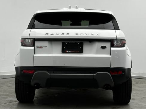 Used 2017 Land Rover Range Rover Evoque SE Premium image 8