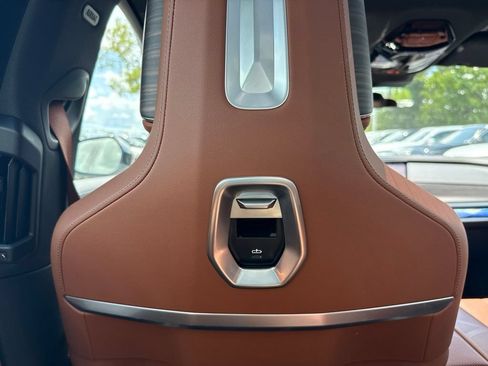 Certified 2023 BMW 760i xDrive AWD/4WD image 27
