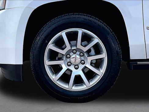 Used 2016 GMC Yukon Denali w/ Open Road Package AWD/4WD image 8