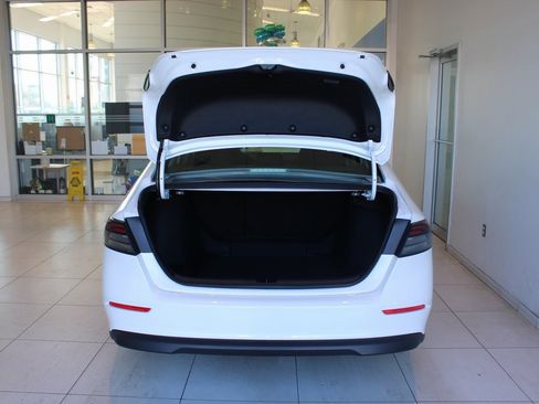 New 2025 Honda Accord SE image 11